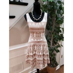 New York & Company Women's Beige Round Neck Sleeveless Knee Length Dress Size S